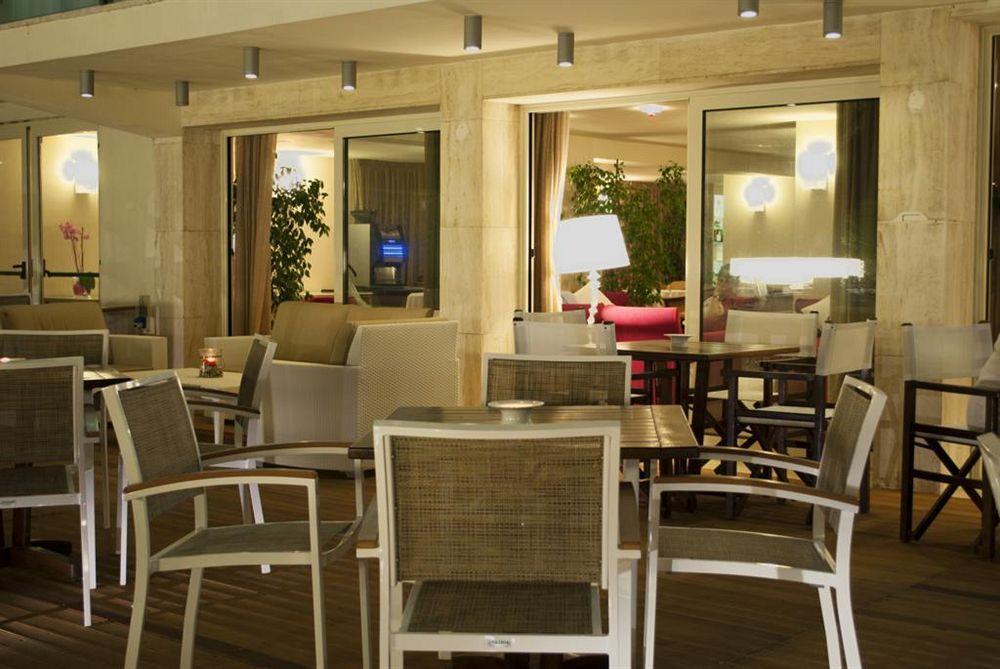 Hotel Ambra Милано Мартима Екстериор снимка