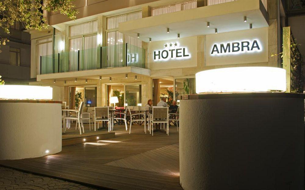Hotel Ambra Милано Мартима Екстериор снимка