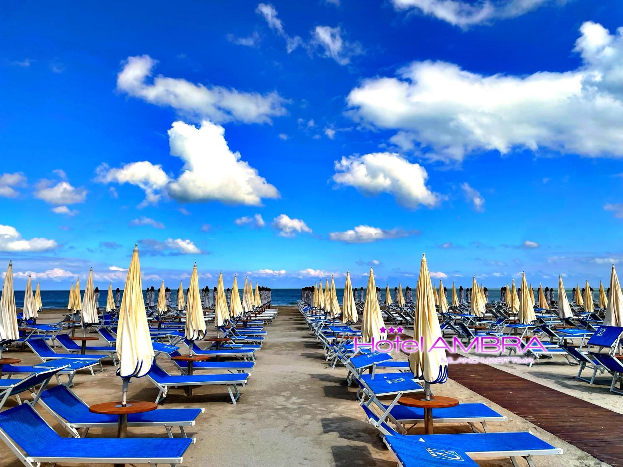 Hotel Ambra Милано Мартима Екстериор снимка