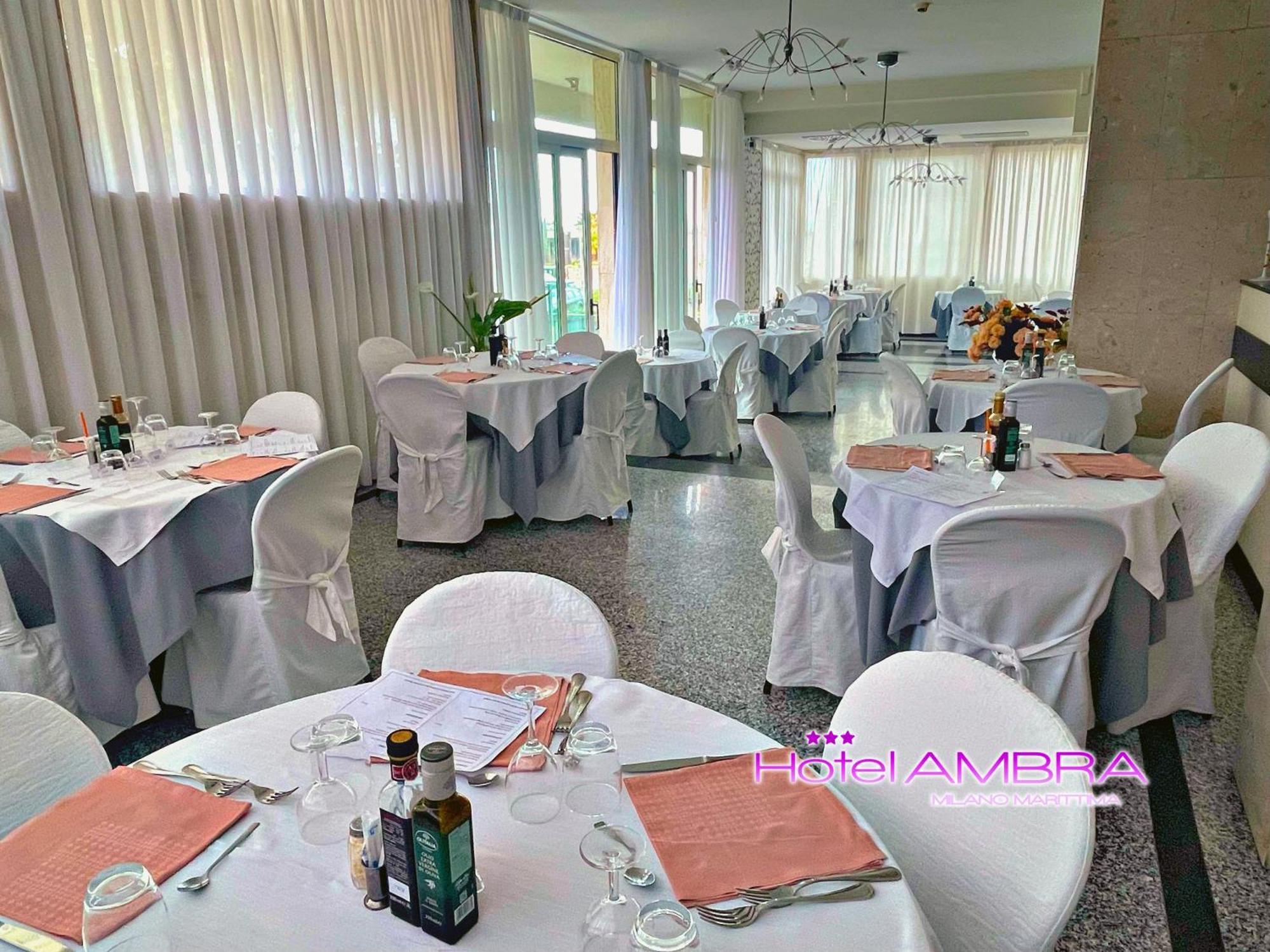 Hotel Ambra Милано Мартима Екстериор снимка